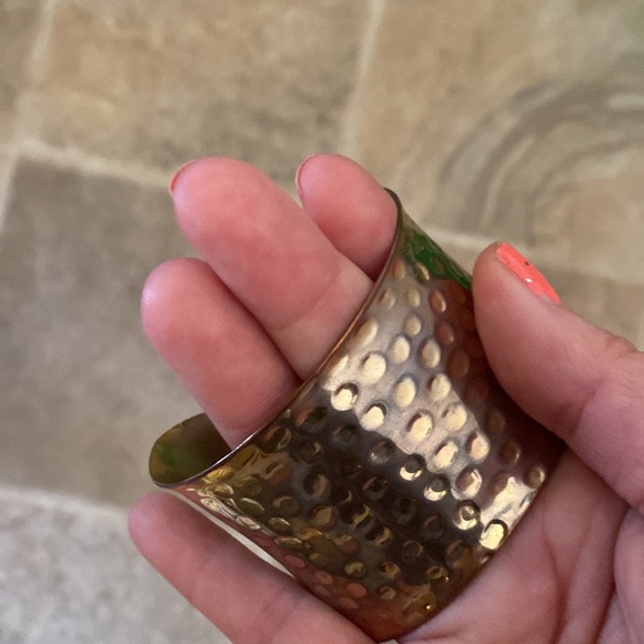 2 Faux hammered copper cuff - Picture 6 of 8